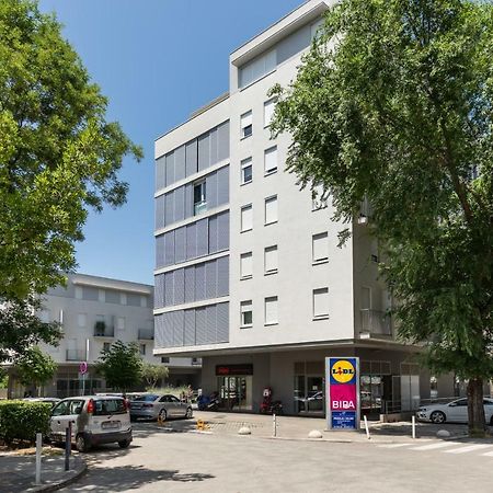 Apartment Marcela With Private Parking Split Exterior photo